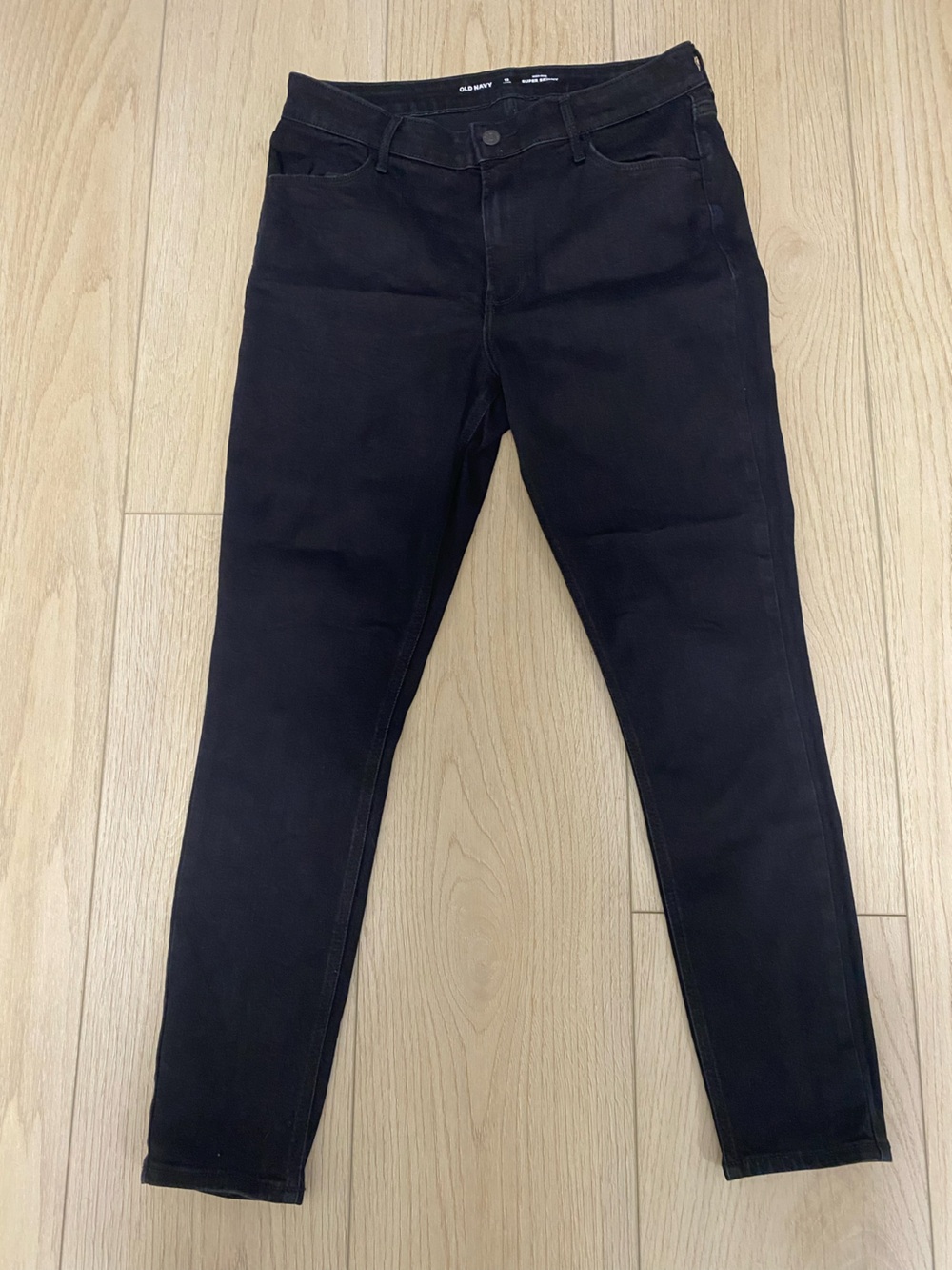Old Navy Women's Black Skinny Jeans — Stretch Slim Fit